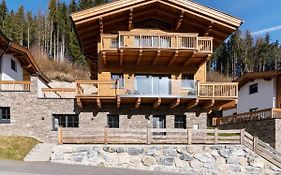 Modern Chalet in M hlbach am Hochk nig near Ski Area